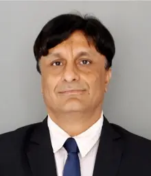 dr maneesh arora